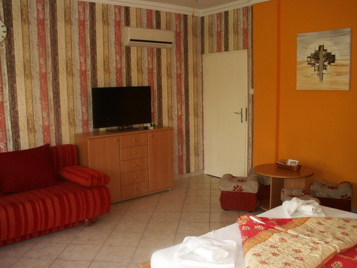 Villa Margarita Siófok Kamer foto